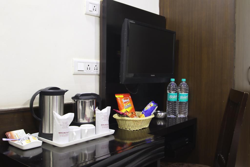 דלהי Hotel Hill Palace -Near Karol Bagh Metro Station מראה חיצוני תמונה